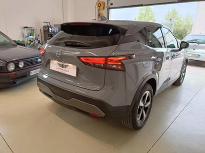 Nissan Qashqai 1.3 DIG-T 160 CV DCT Business (4)
