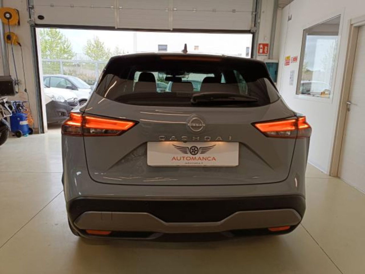 Nissan Qashqai 1.3 DIG-T 160 CV DCT Business (5)
