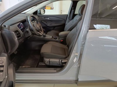 Nissan Qashqai 1.3 DIG-T 160 CV DCT Business (8)