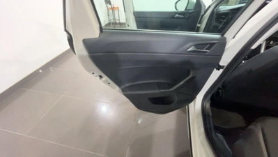 Volkswagen Taigo 1.0 tsi Life 95cv (12)
