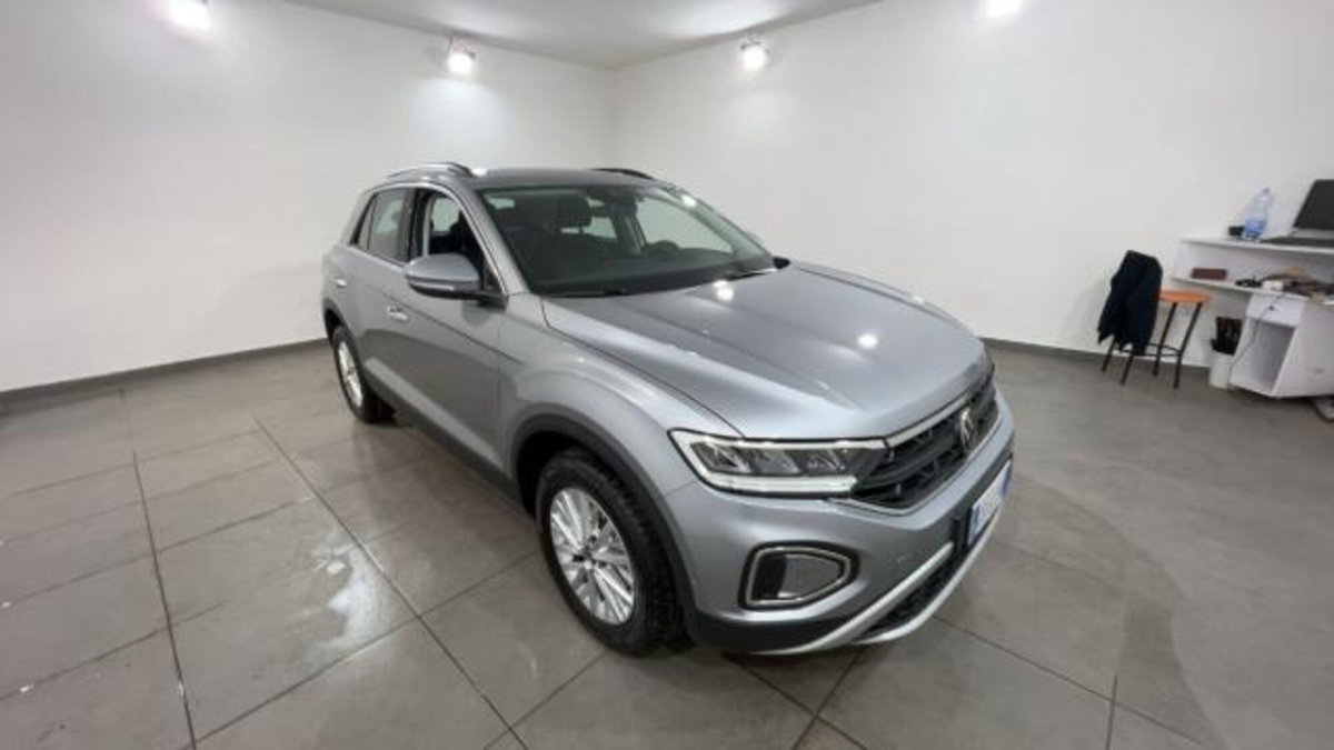 Volkswagen T-Roc 1.0 TSI Life (3)