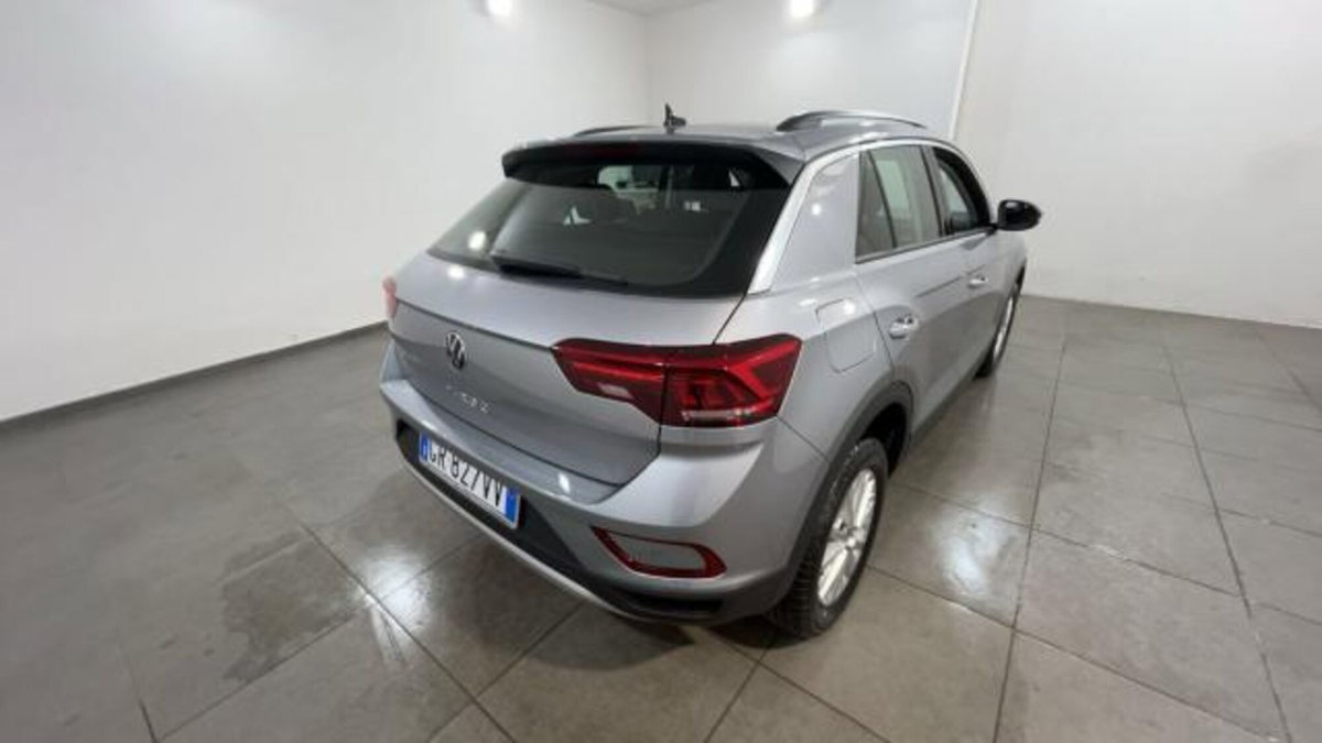 Volkswagen T-Roc 1.0 TSI Life (6)