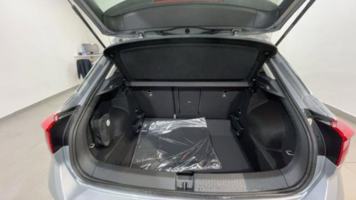 Volkswagen T-Roc 1.0 TSI Life (7)