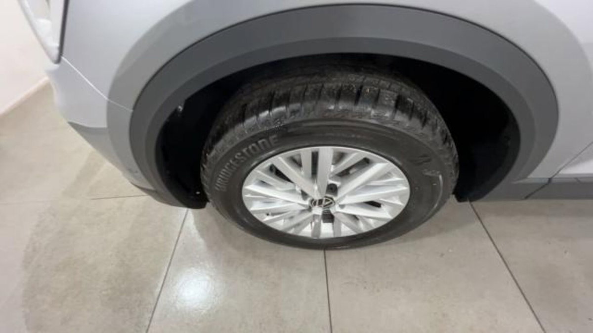 Volkswagen T-Roc 1.0 TSI Life (8)