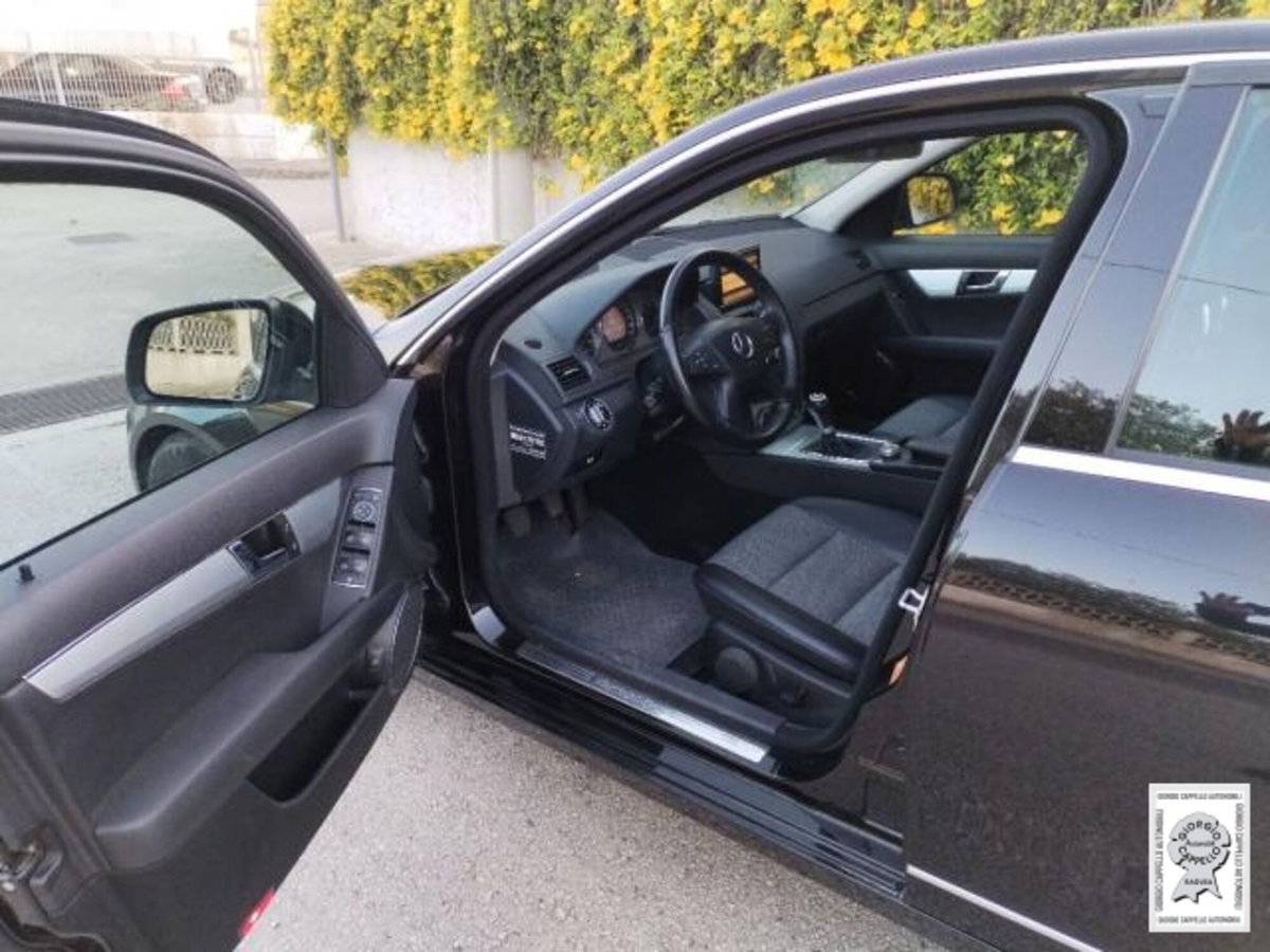 Mercedes-Benz Classe C 220 CDI Avantgarde (6)