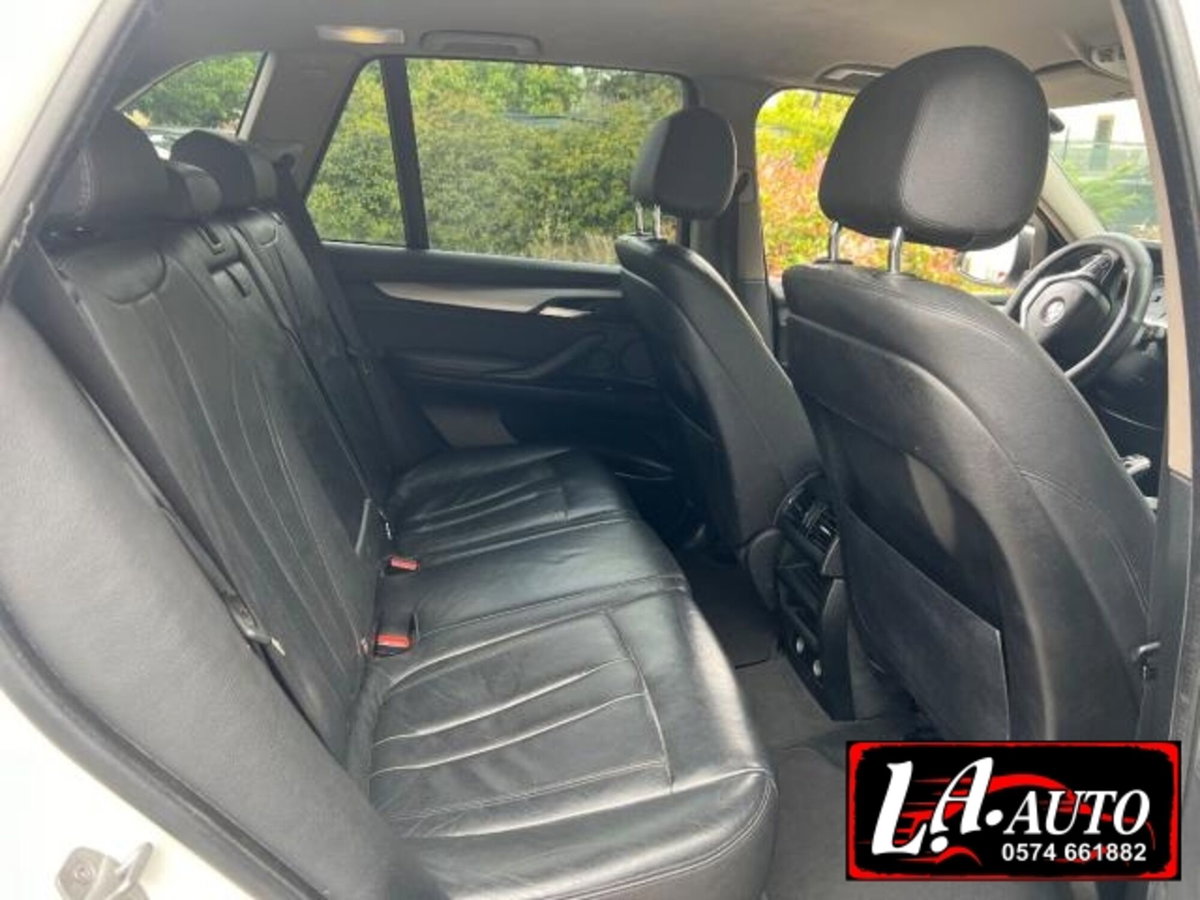 BMW X5 xDrive30d 258CV Luxury (15)