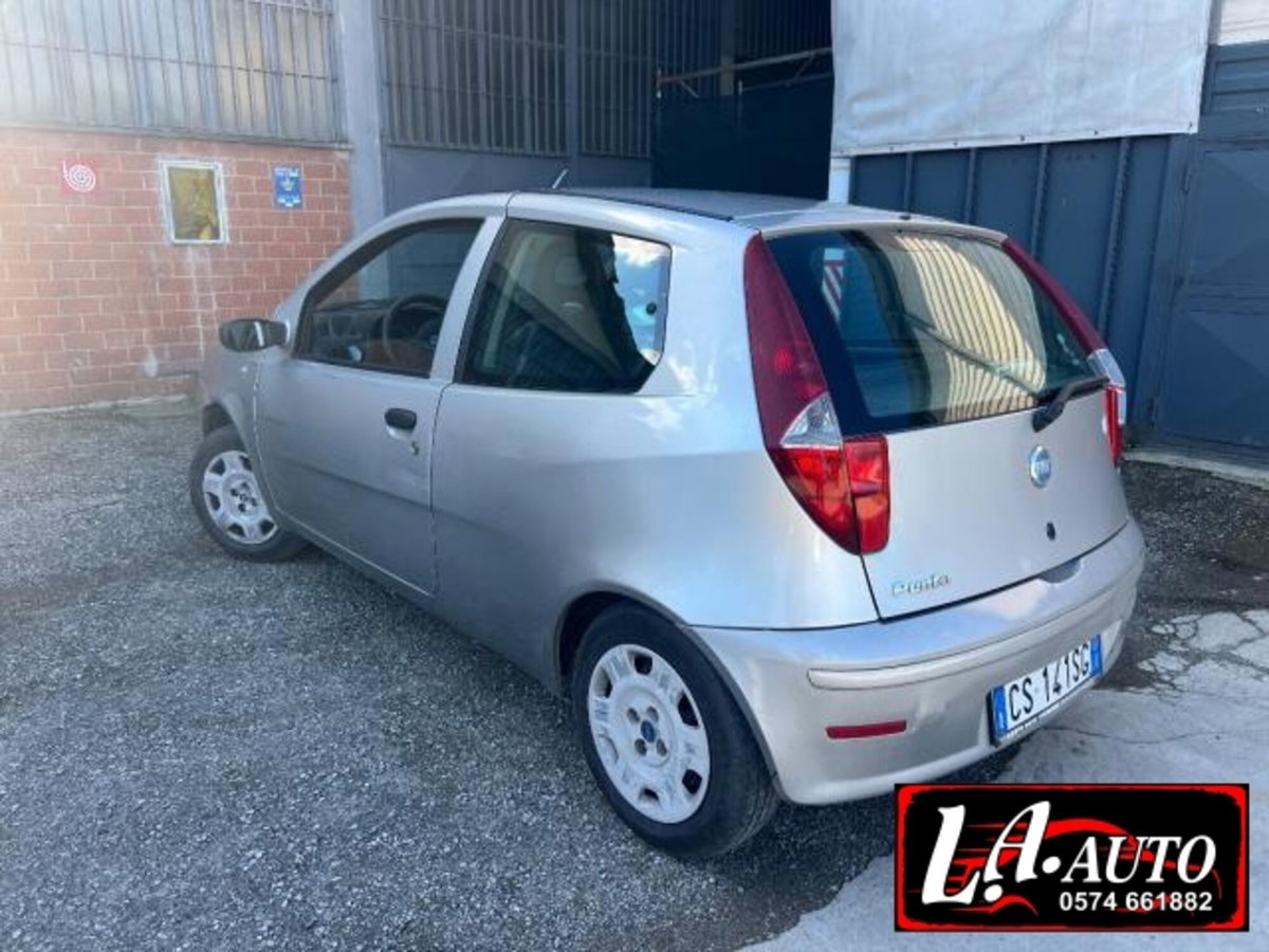 Fiat Punto 1.2 3 porte Actual (4)