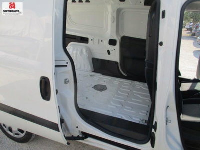 Fiat Doblò 1.6 MJT 16V 105CV Easy Maxi (14)