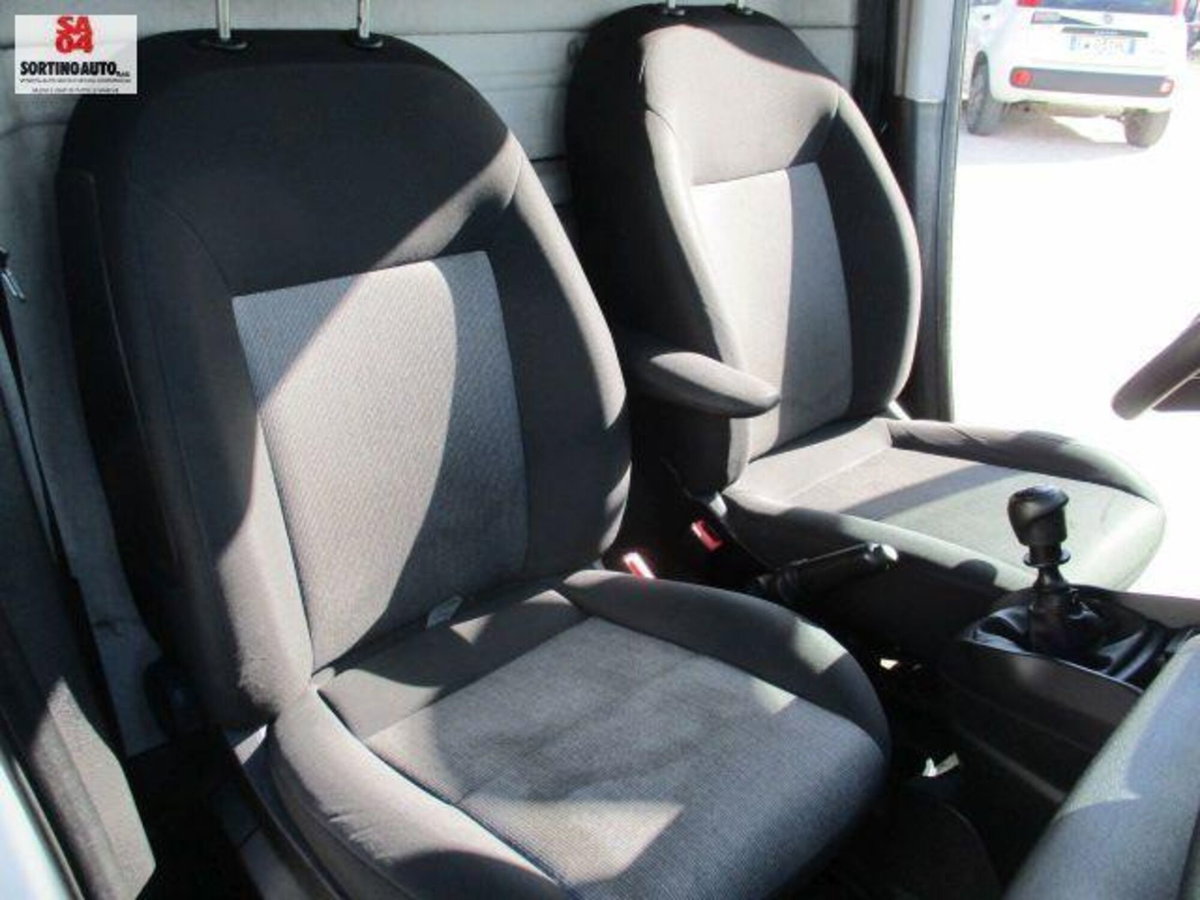 Fiat Doblò 1.6 MJT 16V 105CV Easy Maxi (17)