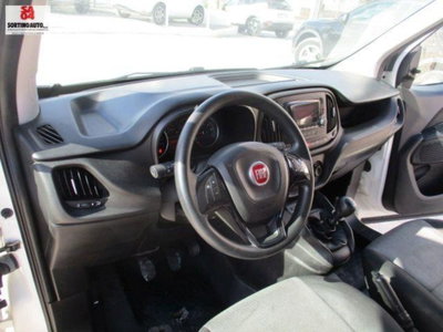 Fiat Doblò 1.6 MJT 16V 105CV Easy Maxi (9)