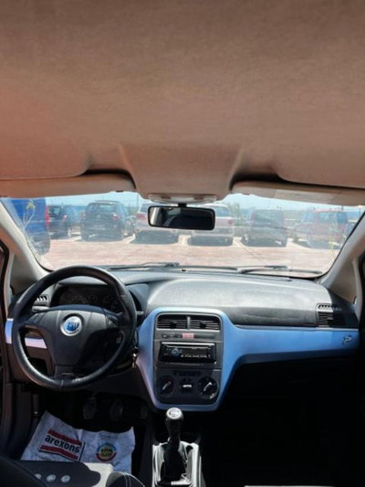 Fiat Grande Punto 1.3 MJT 75 CV 3 porte S&S Actual (7)