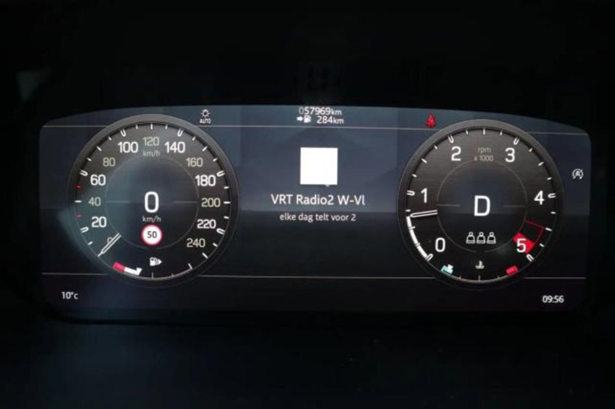 Land Rover Defender 110 Hard Top 3.0d i6 mhev X-Dynamic SE awd 300cv auto (13)