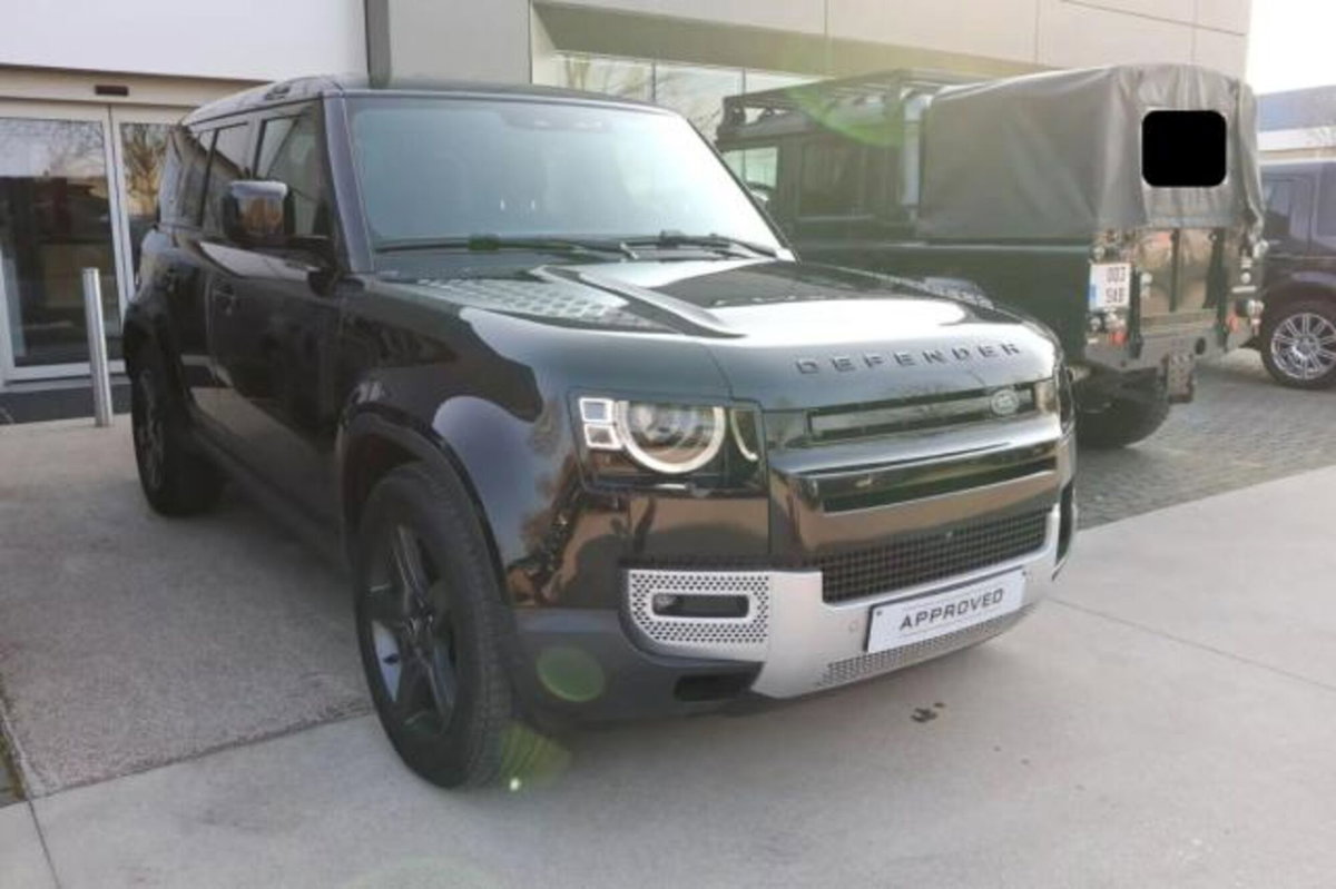 Land Rover Defender 110 Hard Top 3.0d i6 mhev X-Dynamic SE awd 300cv auto (3)