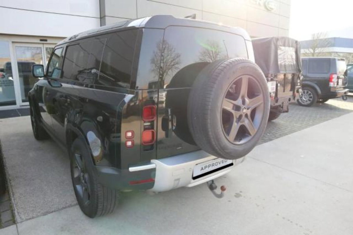 Land Rover Defender 110 Hard Top 3.0d i6 mhev X-Dynamic SE awd 300cv auto (7)