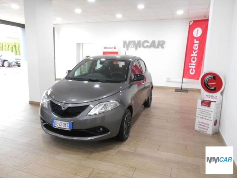 Lancia Ypsilon 1.0 FireFly 5 porte S&S Hybrid Gold Plus