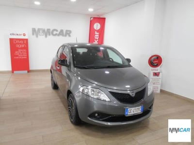 Lancia Ypsilon 1.0 FireFly 5 porte S&S Hybrid Gold Plus usata