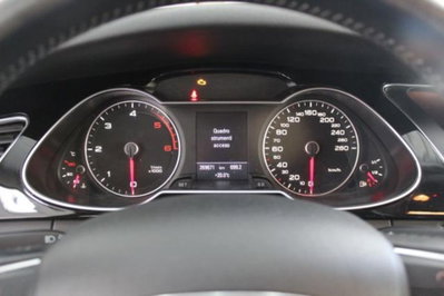 Audi A4 Avant 2.0 TDI 143CV F.AP. (10)