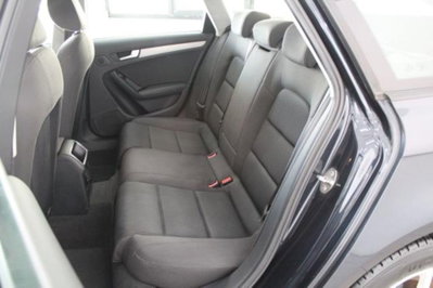 Audi A4 Avant 2.0 TDI 143CV F.AP. (13)