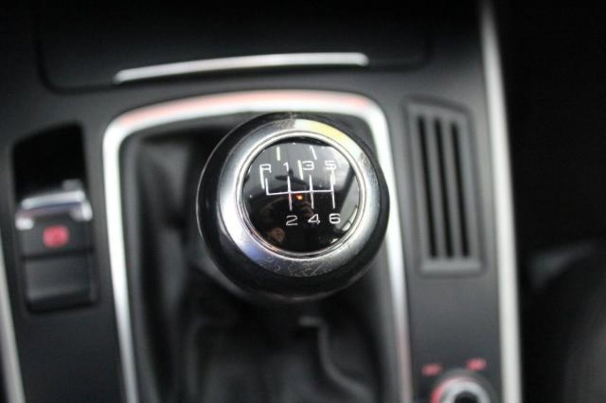 Audi A4 Avant 2.0 TDI 143CV F.AP. (16)