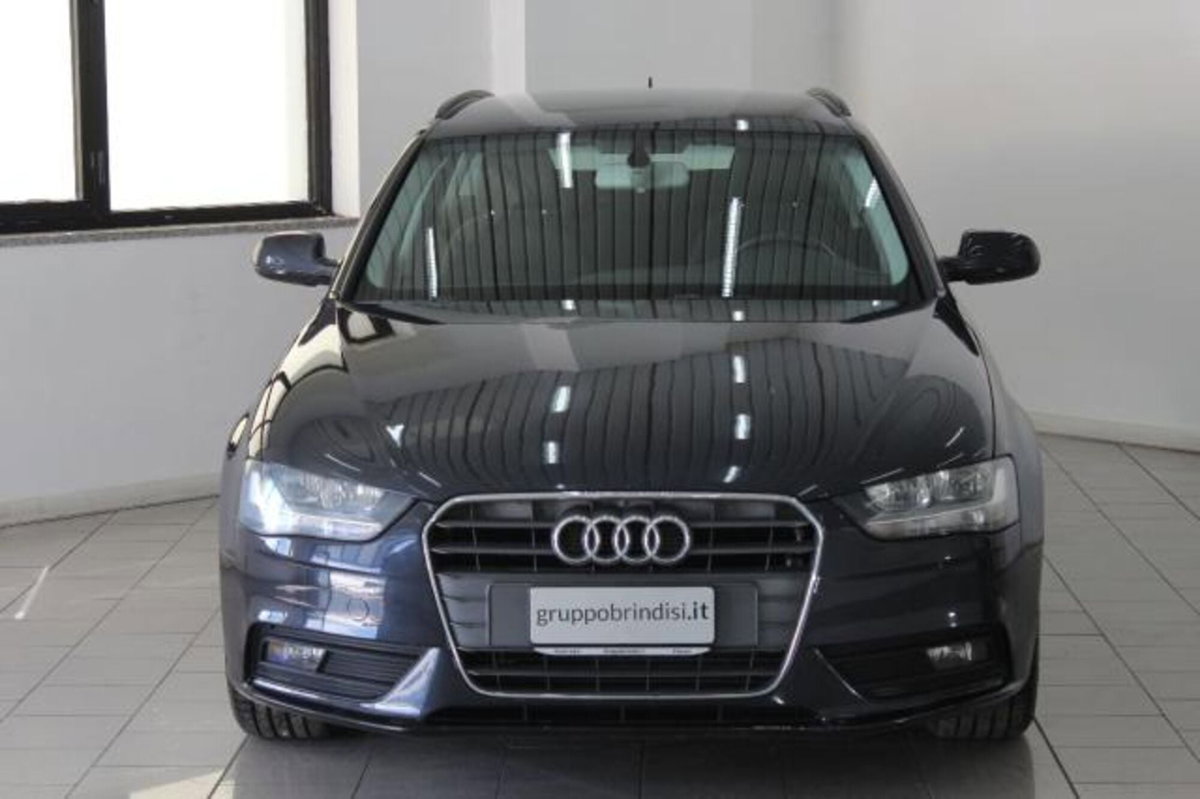 Audi A4 Avant 2.0 TDI 143CV F.AP. (2)