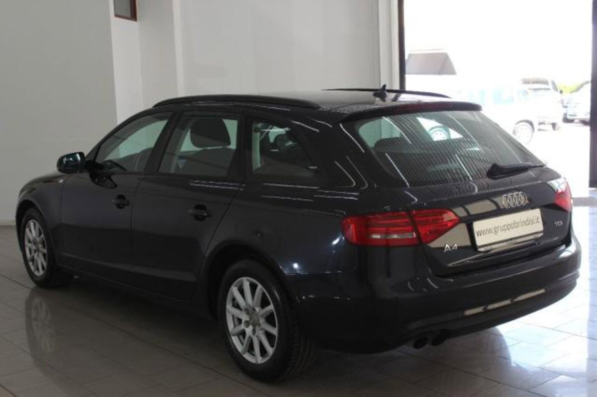 Audi A4 Avant 2.0 TDI 143CV F.AP. (6)