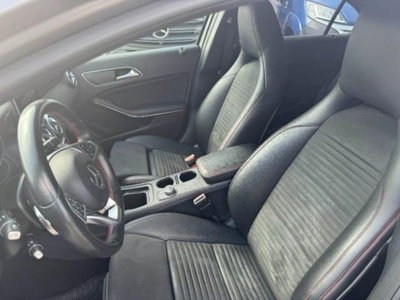 Mercedes-Benz Classe A 180 d Automatic Premium (9)