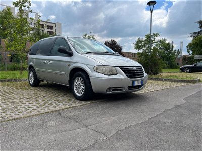 Chrysler Voyager 2.5 CRD cat LX Leather  usata