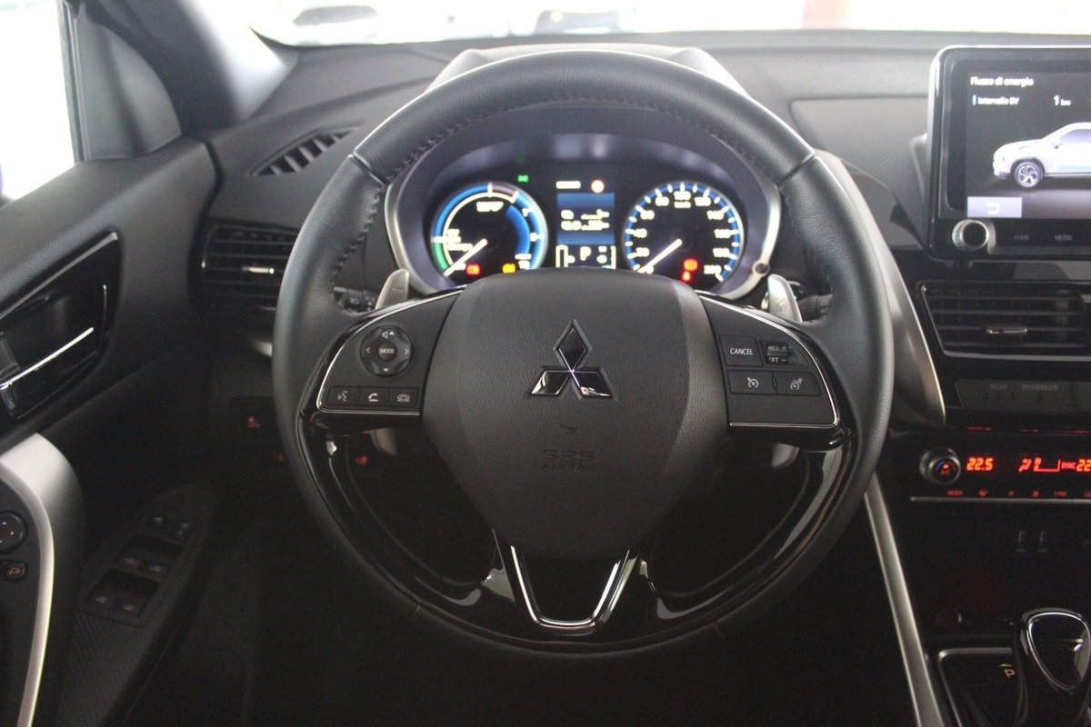 Mitsubishi Eclipse Cross 2.4 MIVEC 4WD PHEV Instyle SDA (14)