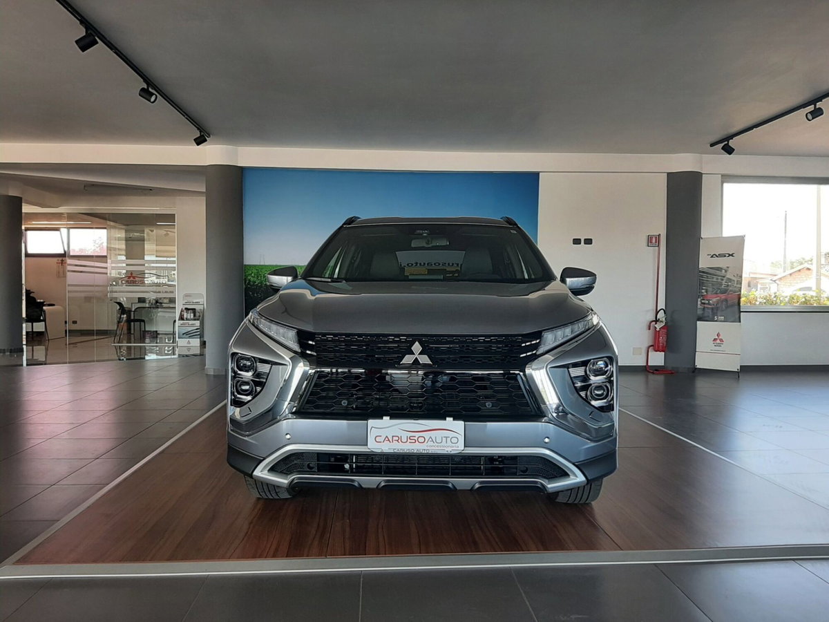 Mitsubishi Eclipse Cross 2.4 MIVEC 4WD PHEV Instyle SDA (2)