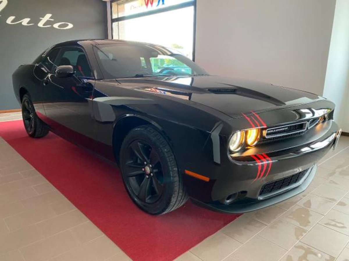 Dodge Challenger 3.6 V6 SXT awd 309cv at8 (2)