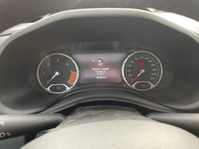 Jeep Renegade 1.6 Mjt 120 CV Limited (9)