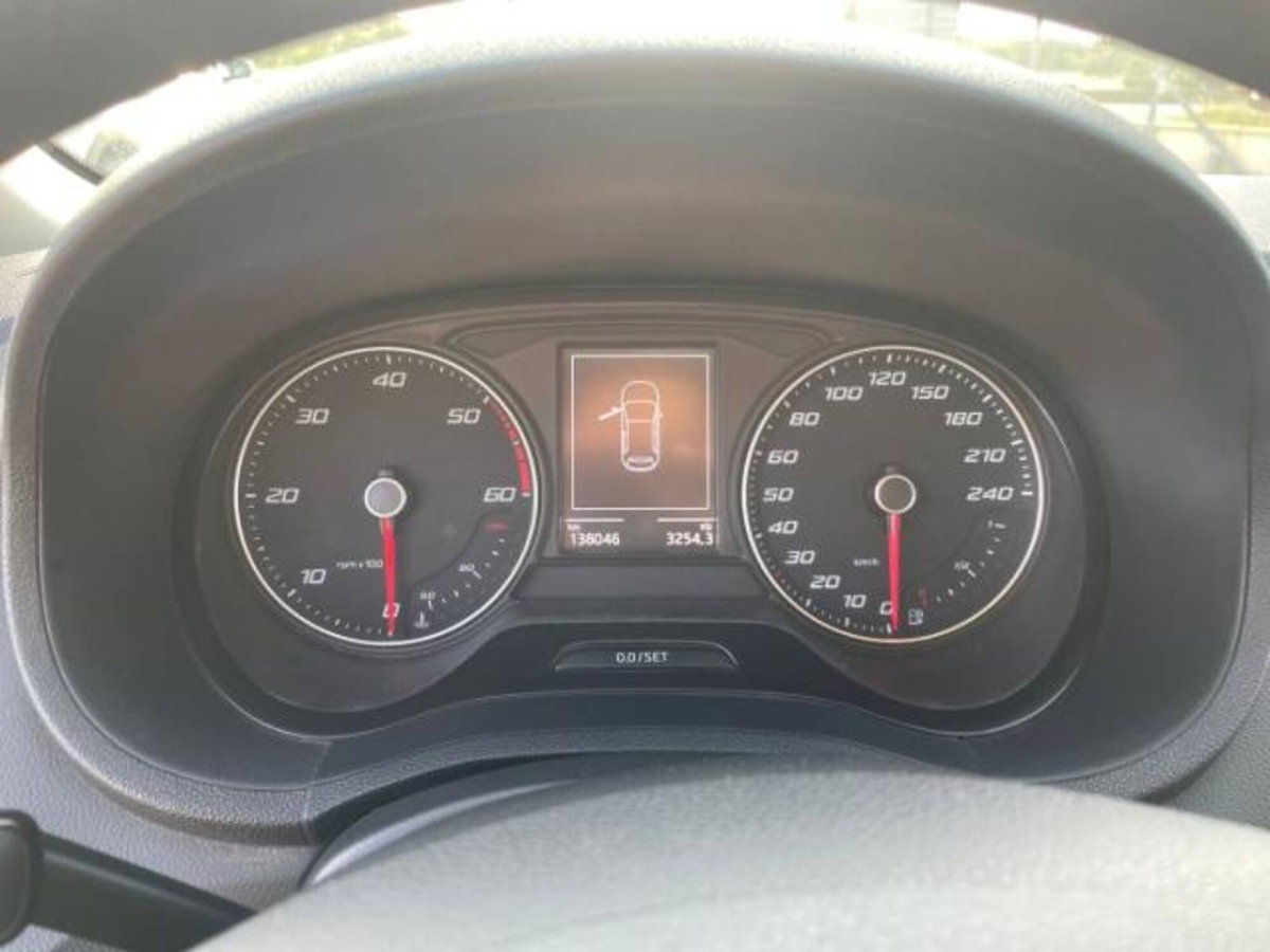 SEAT Ibiza 1.4 TDI 90 CV CR 5p. FR (10)