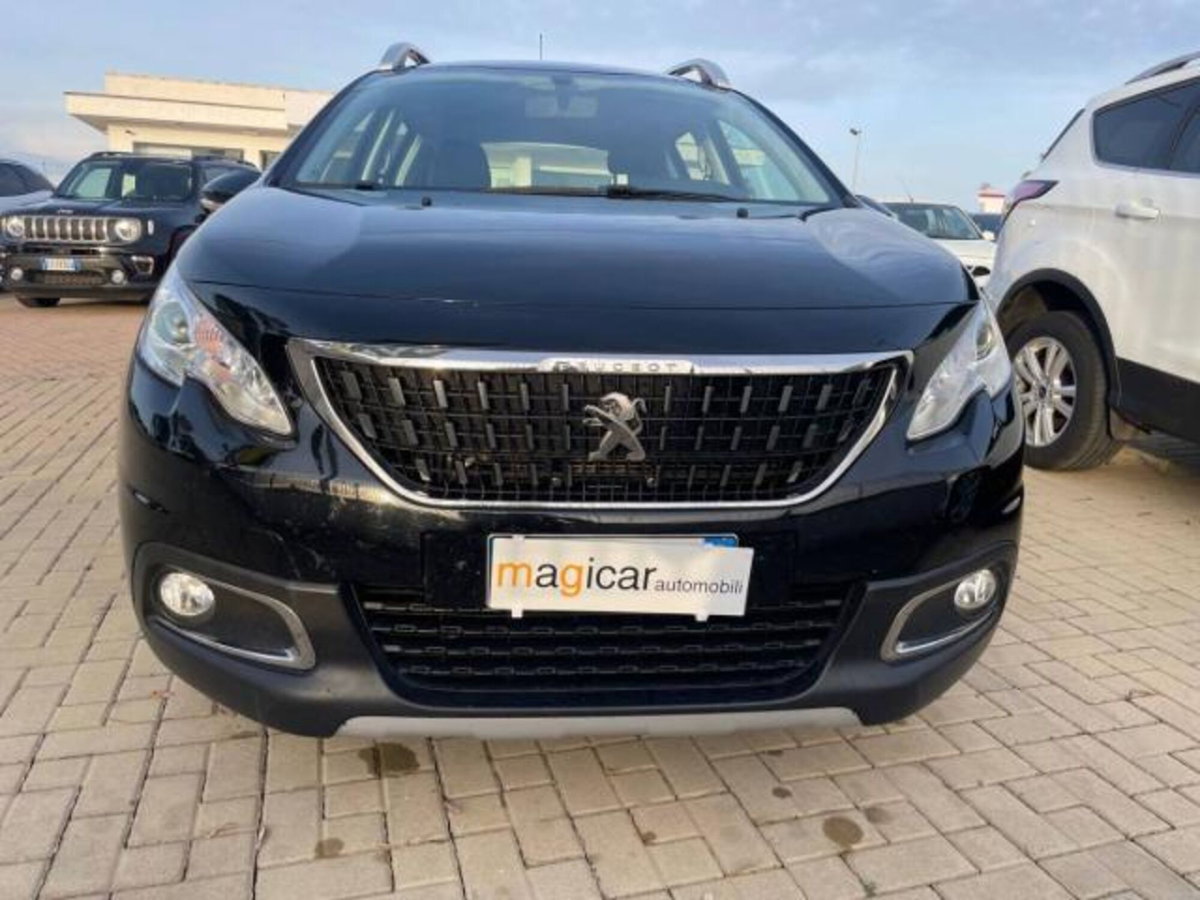 Peugeot 2008 100 Active (2)