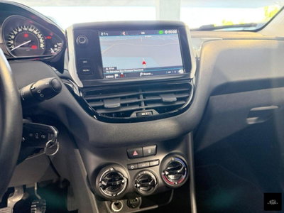Peugeot 208 75 5 porte Active (8)