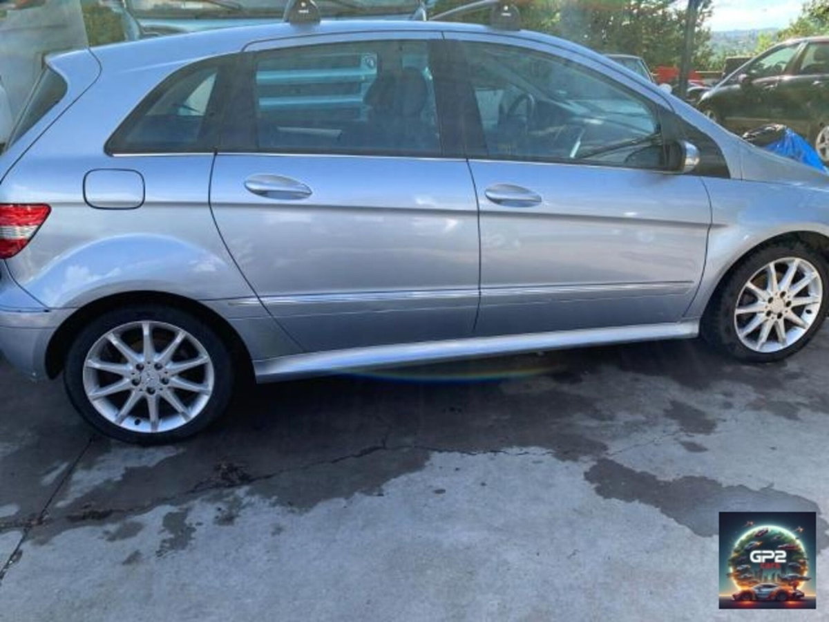Mercedes-Benz Classe B 200 Turbo Chrome (4)
