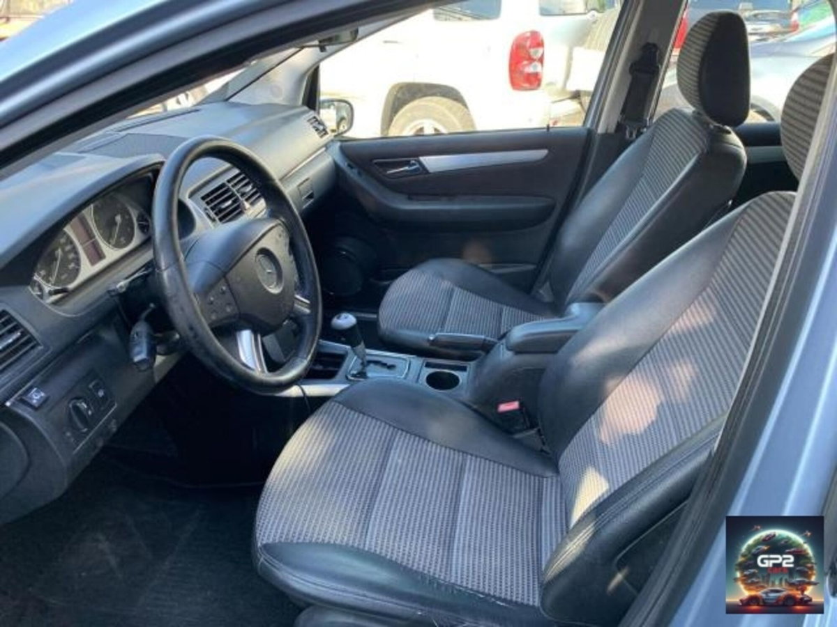 Mercedes-Benz Classe B 200 Turbo Chrome (8)