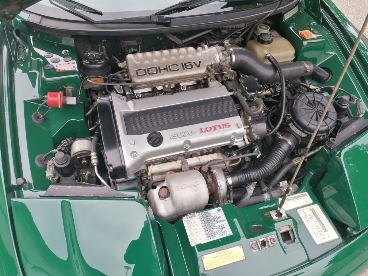 Lotus Elan 1.6i turbo 16V SE (17)