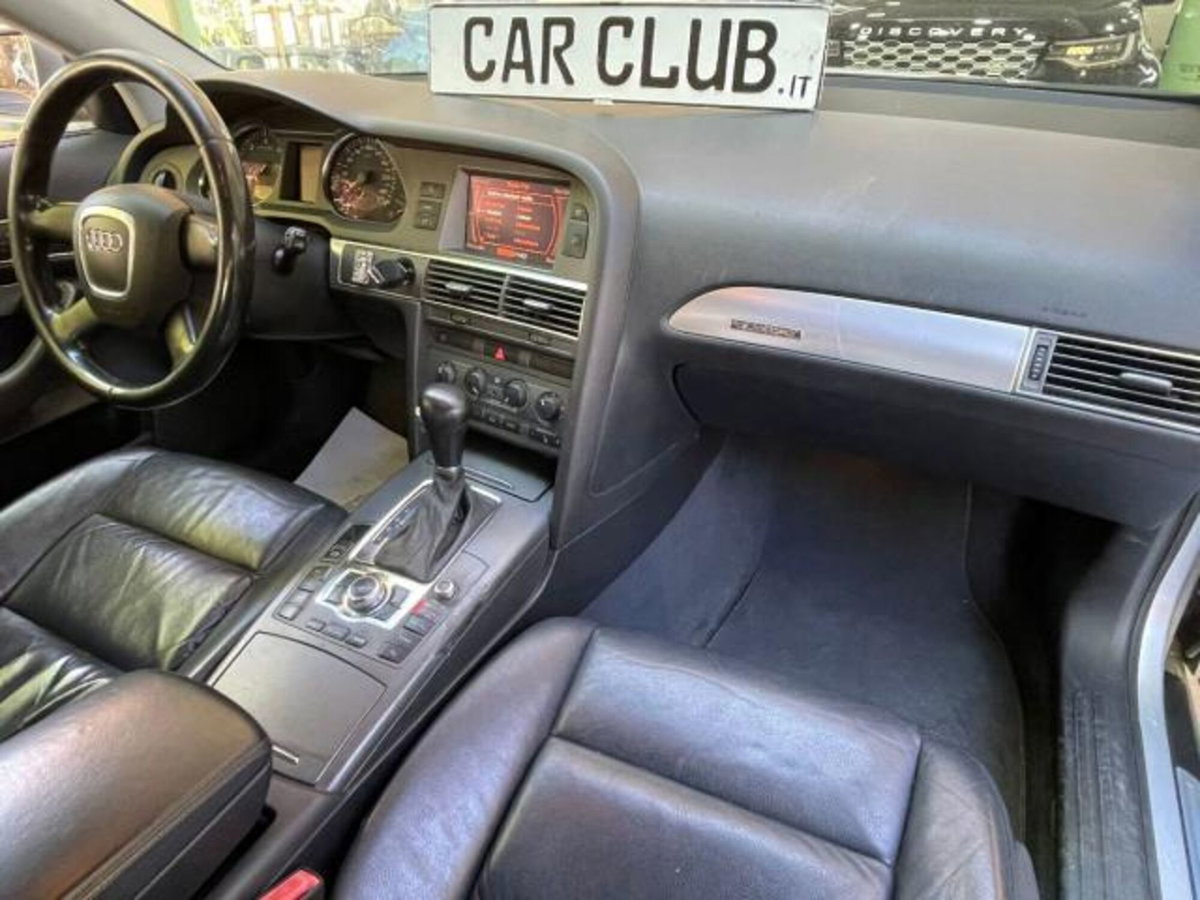 Audi A4 Avant 3.0 V6 TDI F.AP. qu. tip. (13)