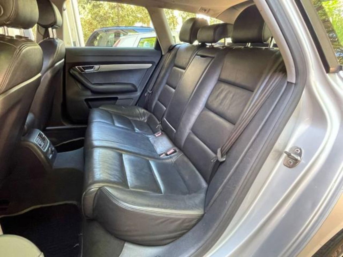 Audi A4 Avant 3.0 V6 TDI F.AP. qu. tip. (14)