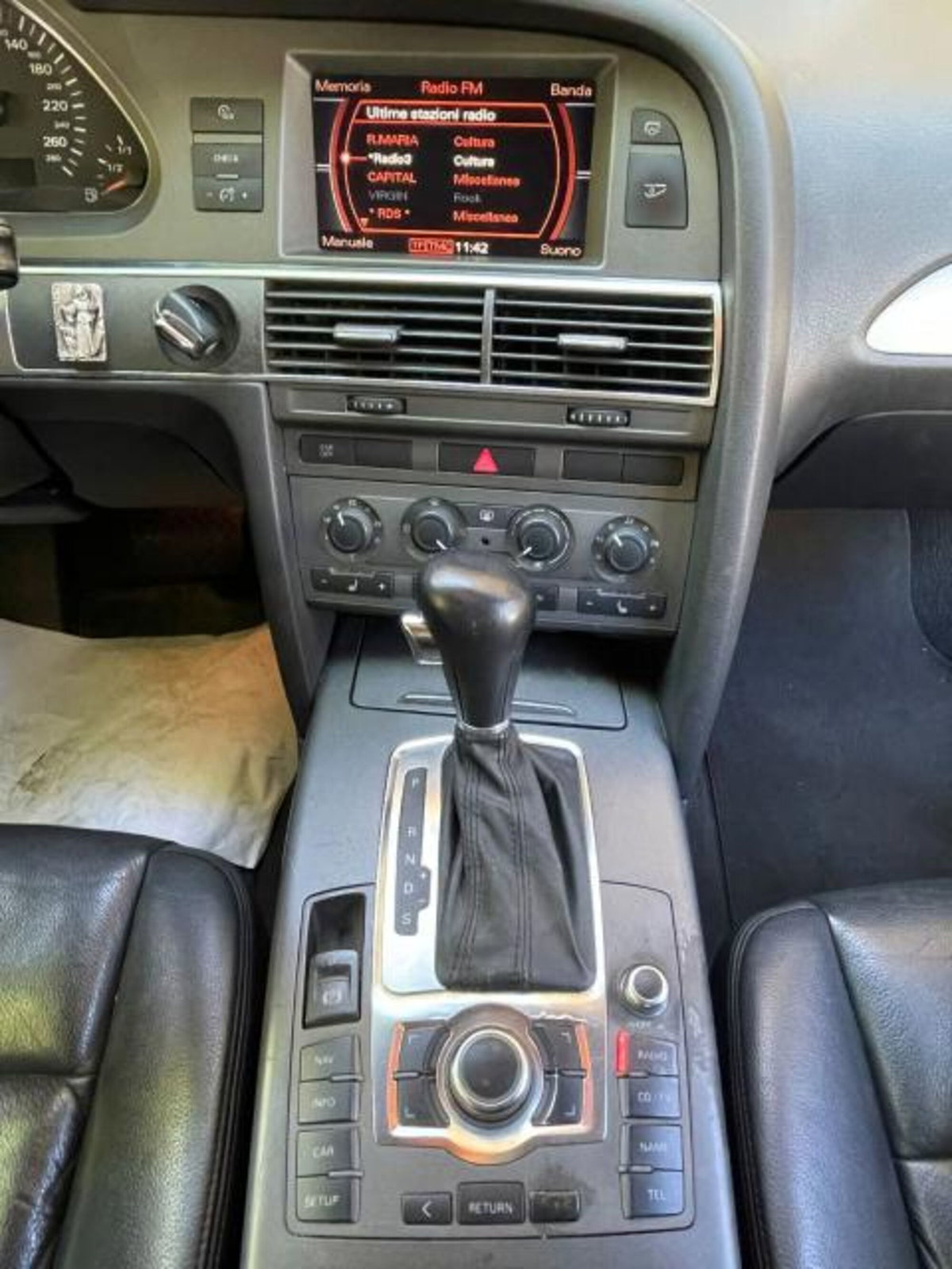 Audi A4 Avant 3.0 V6 TDI F.AP. qu. tip. (16)