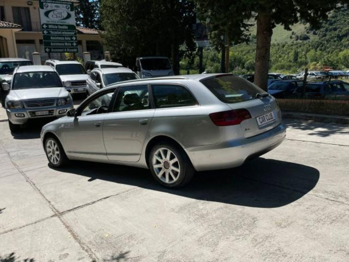 Audi A4 Avant 3.0 V6 TDI F.AP. qu. tip. (7)