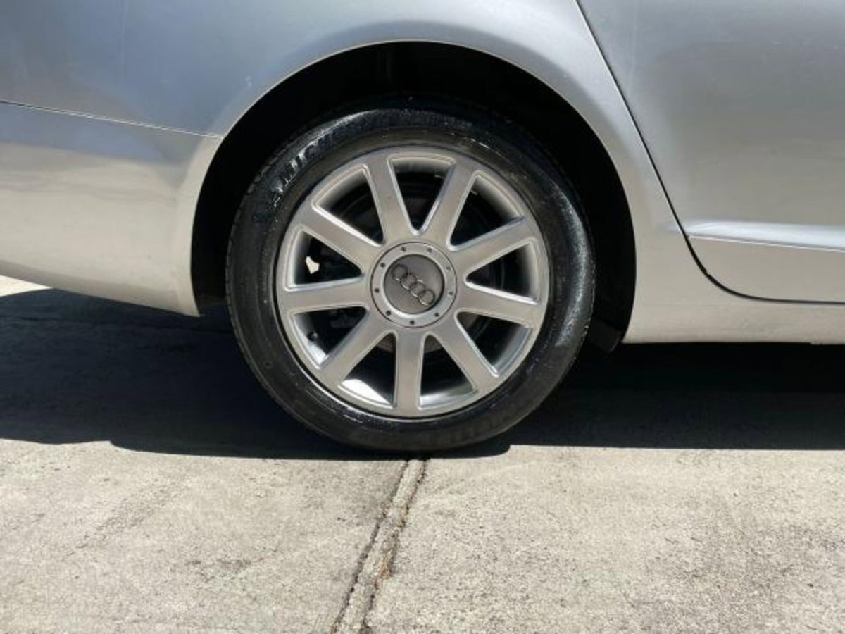 Audi A4 Avant 3.0 V6 TDI F.AP. qu. tip. (8)