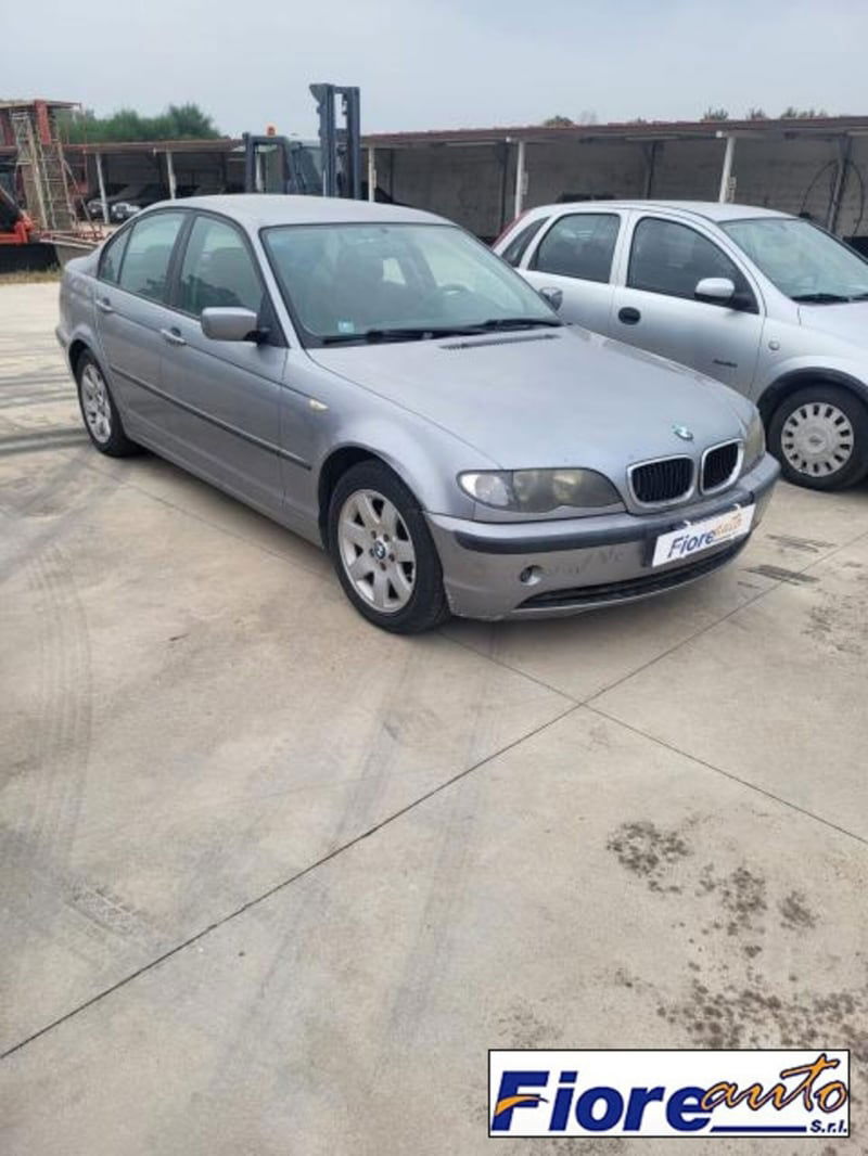 BMW Serie 3 320d turbodiesel cat 4 porte Eletta