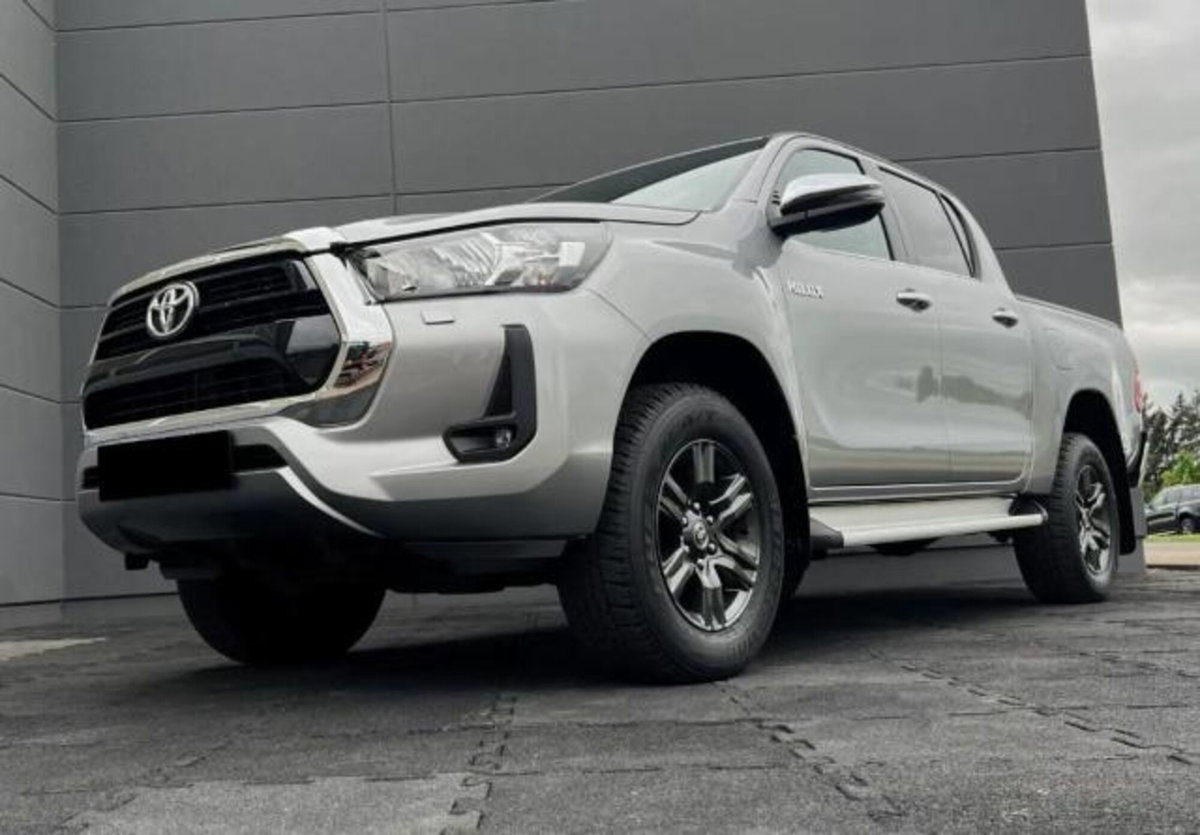 Toyota Hilux 2.8 d-4d extra cab Comfort (3)