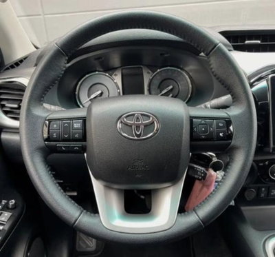 Toyota Hilux 2.8 d-4d extra cab Comfort (9)
