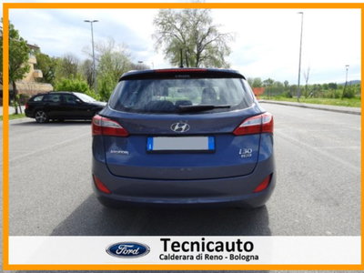 Hyundai i30 Station Wagon 1.6 CRDi Comfort A/T (8)