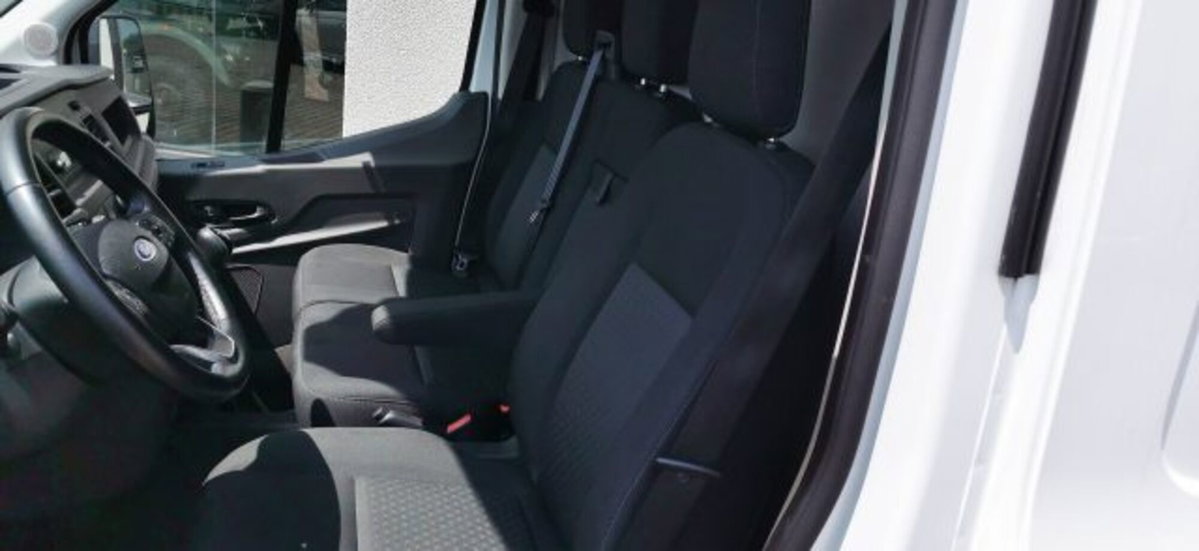 Ford Transit Furgone 330 2.0TDCi EcoBlue MHEV 130CV PL-TM Combi Entry (12)