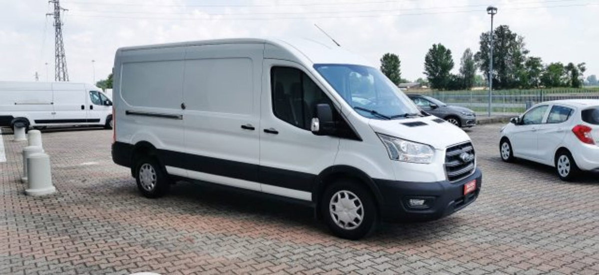 Ford Transit Furgone 330 2.0TDCi EcoBlue MHEV 130CV PL-TM Combi Entry (17)