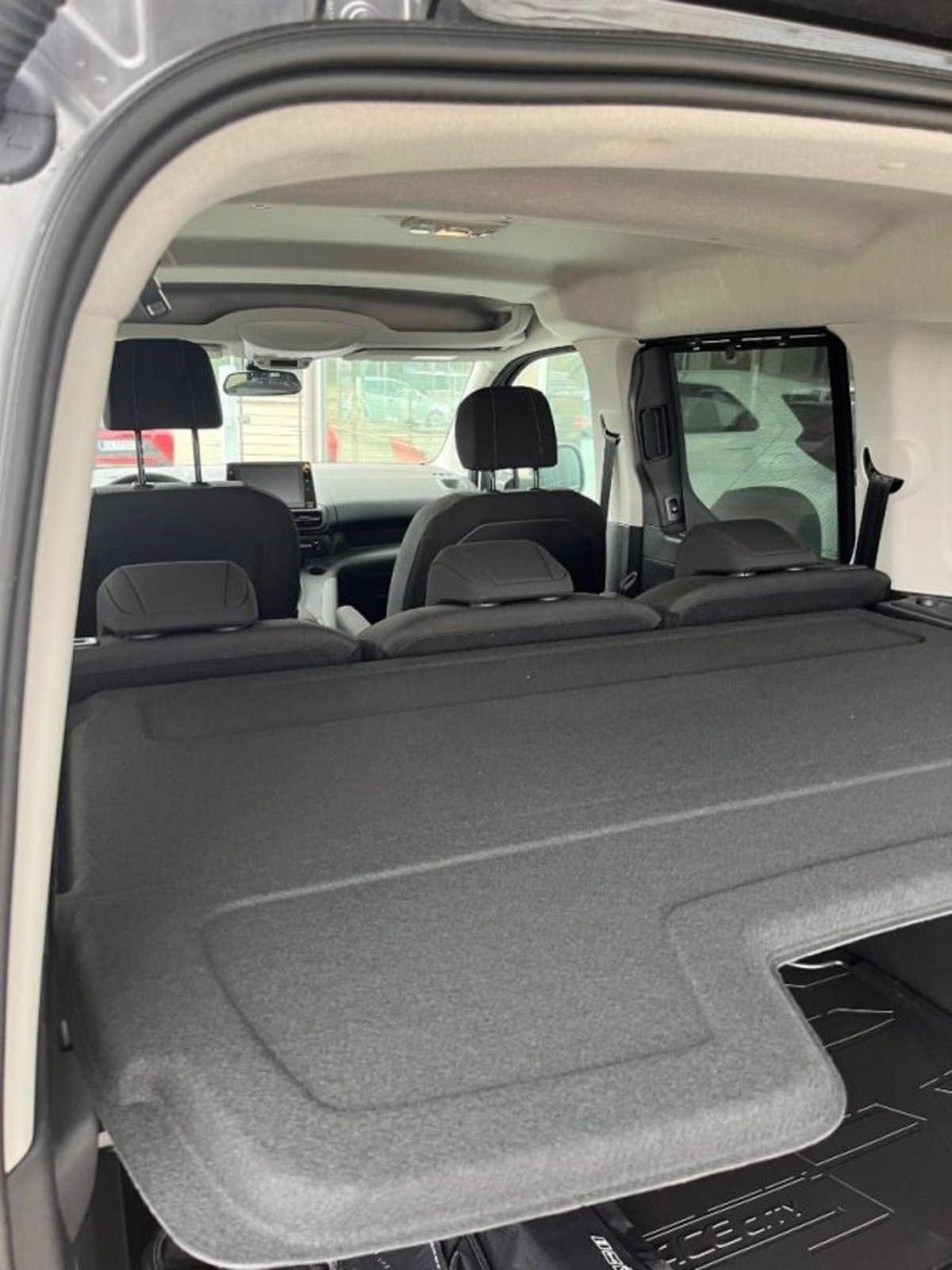 Toyota Proace City Verso City Verso 1.5D 100 CV S&S Short D Executive (10)