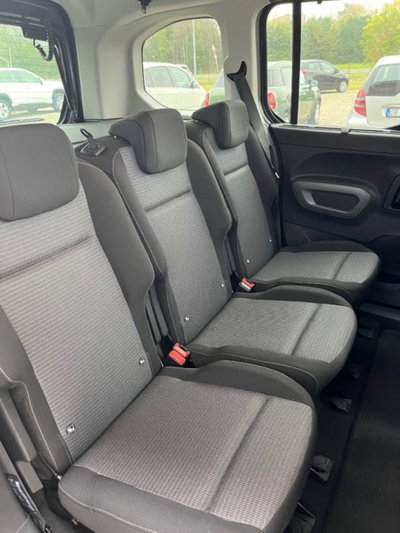 Toyota Proace City Verso City Verso 1.5D 100 CV S&S Short Executive (4)